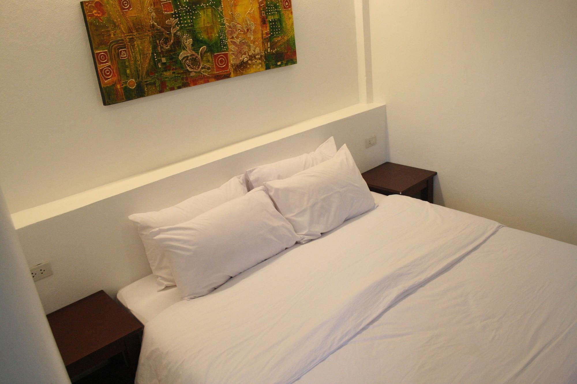Baantalay Thungwualaen Hotel Pathiu Luaran gambar