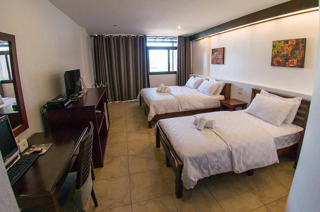 Baantalay Thungwualaen Hotel Pathiu Luaran gambar