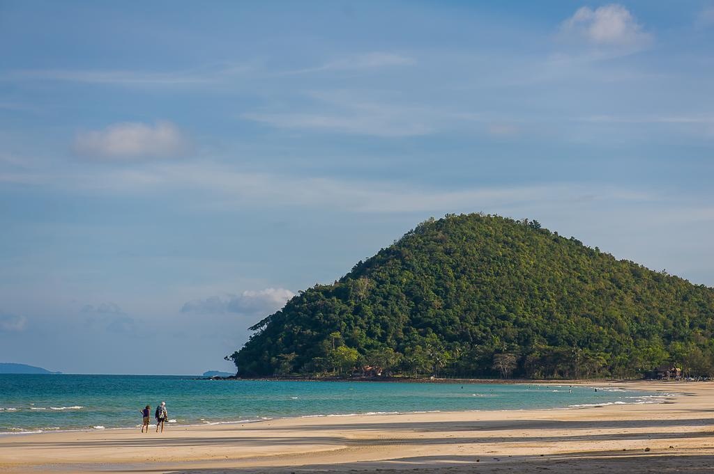 Baantalay Thungwualaen Hotel Pathiu Luaran gambar